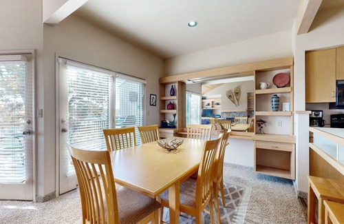 Redmond House | Hawks Landing | River & Mountain Views | Pool, Spa, Water Park, Tennis, Golf