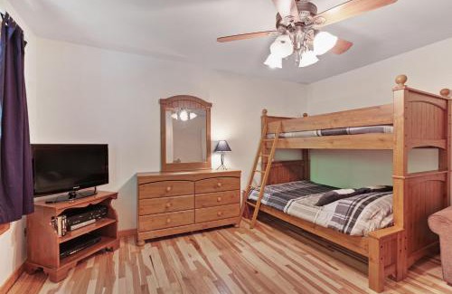 Sylva House | Hawks Landing