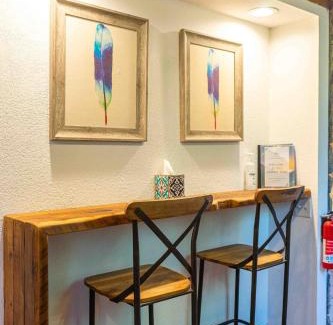 West Village House | Hawks Nest- Perfect Getaway In Shaver Lake