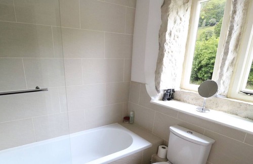 Mytholmroyd Cottage | HAWKSCLOUGH COTTAGE, pet friendly, with open fire in Hebden Bridge
