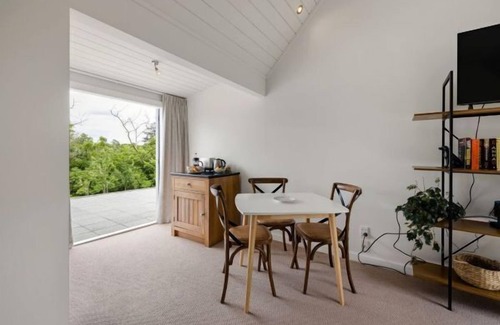 Tamahere House | Hawthorn Cottage - Tamahere
