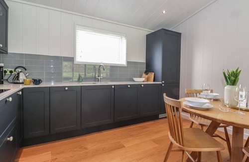 Haverthwaite Cottage | HAWTHORN CROFT, pet friendly, with a garden in Haverthwaite