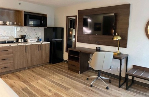 Bentonville - Fayetteville Hotel | Hawthorn Extended Stay By Wyndham Springdale