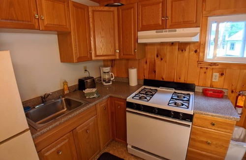 Raymond Cottage | Hawthorne Cottages Beachside