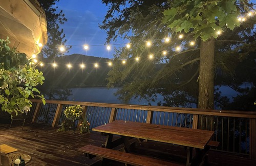 Hayden Lake House | Hayden Lake, Idaho, Waterfront Family Retreat - great water fun & fishing!