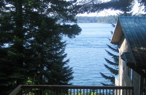 Clarksville House | Hayden Lake Summer Home/Private Dock/Spectacular Sunsets