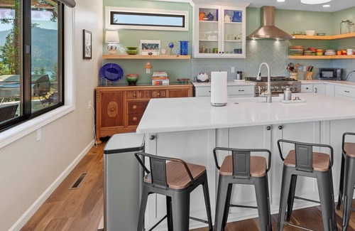 English point House | Hayden | Stunning Views | Sleeps 8