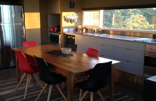 Leura House | HayView at Leura: Views! Bespoke Stylish Adult Retreat with Stunning Views