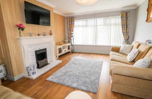 Portrush House | Hazel Cottage
