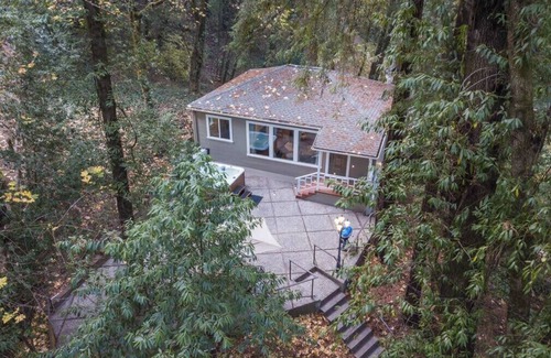Hacienda House | Hazels Hideaway: Hot Tub | Redwoods | Bonus Room!