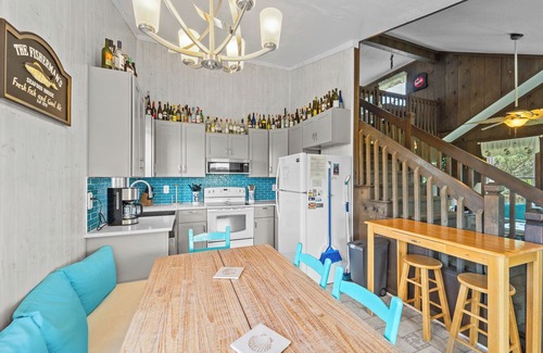 South Nags Head House | Head for the beach and settle into Migration!