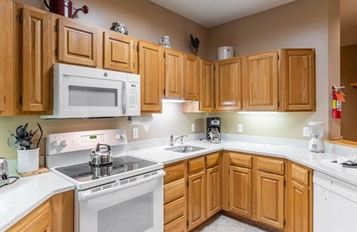 Jeffersonville Condo | Headline