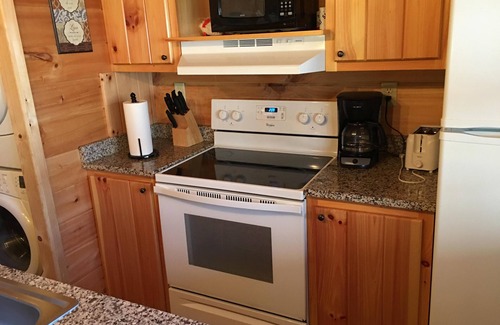 Candler Cabin | Heart Haven - Hot Tub, Fireplace, Romantic,25 minutes to Downtown,WiFi, Pets