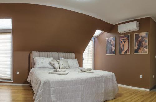 Plovdiv Apartment | Heart & Honey - The Romantic Loft