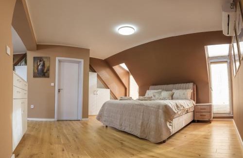 Plovdiv Apartment | Heart & Honey - The Romantic Loft