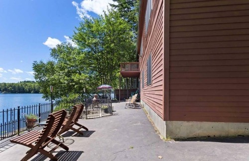 Orland House | Heart Lodge Lakefront, great fishing and swimming with kayaks and paddle Bds!