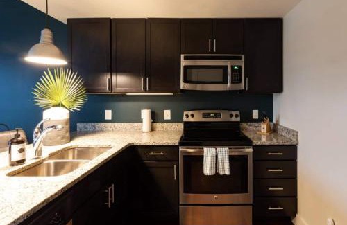12 South Apartment | Heart Of 12 South, Close To Downtown, Gulch - #13
