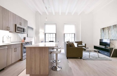 Chinatown Apartment | Heart of Boston 1 BR | Business Traveler Friendly