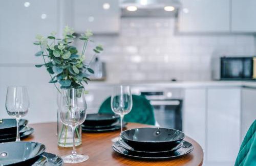 Didsbury Apartment | Heart of Didsbury Luxury 2 Bed Apartment by HASS HAUS