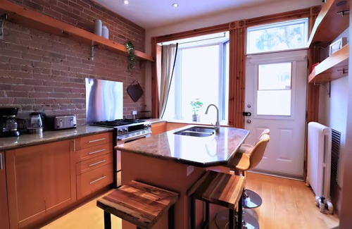 Milton Park House | Heart of Downton Montreal Milton/Sherbrook CITQ# 301085