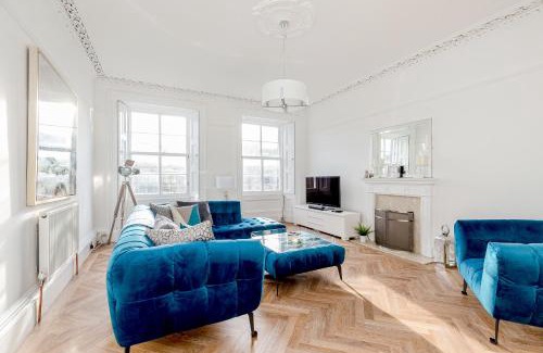 New Town Apartment | Heart of Edinburgh City Centre 3 Bed Georgian Apt
