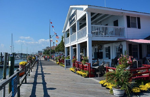 Morehead City Cottage | Heart of Historic Beaufort - 129 Craven Streetn300 feet from Beaufort Waterfront