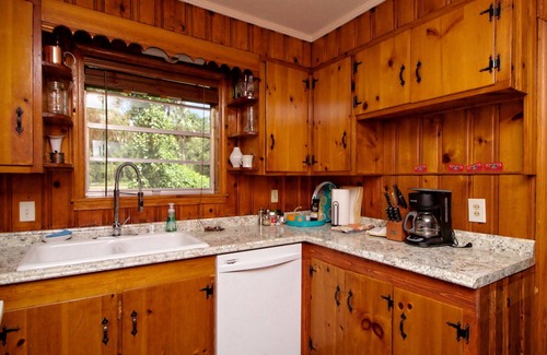 Olde Town Cottage | Heart of Historic Bluffton BEST LOCATION, Charming Cottage THIS IS THE ONE