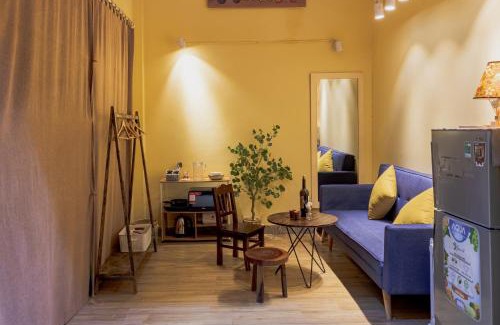 Hoan Kiem Apartment | Heart of Hoan Kiem Studio affordable cozy train cafe center hoan kiem for 3pax