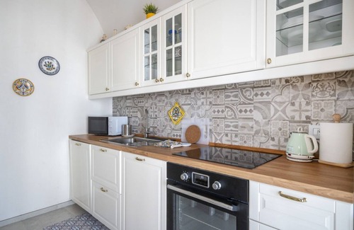 Centro Storico Apartment | Heart of Monopoli: Seaview Terrace Apartment
