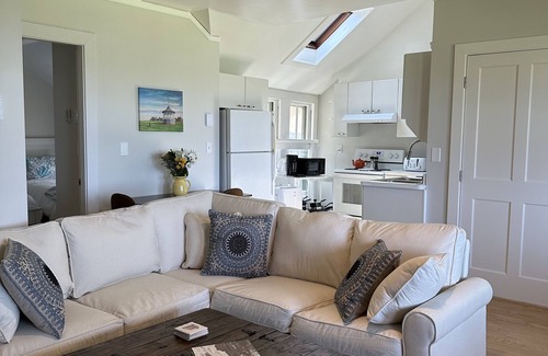 Oak Bluffs Condo | Heart of Oak Bluffs, No Car Needed! Ocean Views, Walk to Everywhere!