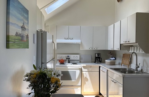 Oak Bluffs Condo | Heart of Oak Bluffs, No Car Needed! Ocean Views, Walk to Everywhere!