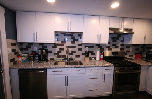 North Oakland House | Heart of Oakland w/parking - short walk to CMU, Pitt, Hospitals