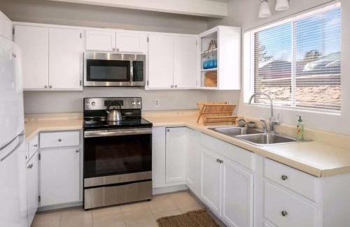 Uptown Sedona House | Heart of Sedona Hideaway in the Desert