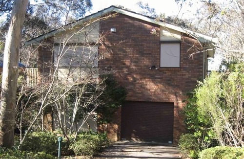 Blackheath House | Hearthstone | Close to Govetts Leap lookouts and bushwalks