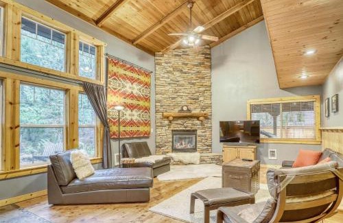 Rhododendron House | Hearthstone Retreat - Meredith Lodging