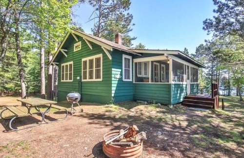 Minocqua House | Hearthwood Beach House - Lake Tomahawk