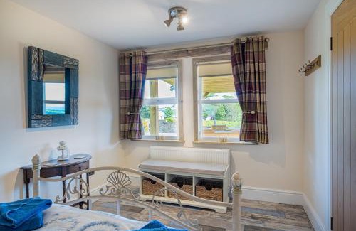 Ceres Ski Chalet | Heartland with Hot Tub