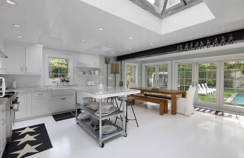 Sag Harbor House | Heated pool/5 min walk to Beach/Beautiful Sag Harbor Village/Restaurant/Museum