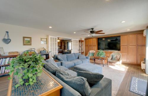 Port Charlotte - Charlotte Harbor House | Heated Pool and Chefs Kitchen Port Charlotte Home!