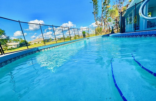 Pinehurst House | Heated Pool, Fishing, Golfing, Kayaks, Corn Hole,Table Tennis,Minutes to Beaches