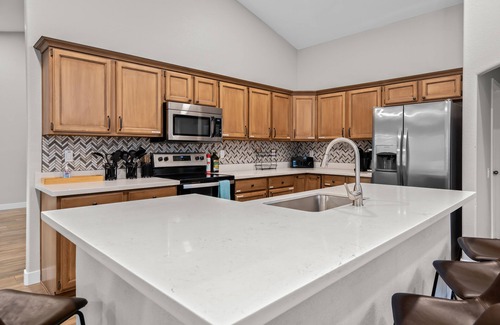 Paradise Valley Village House | Heated Pool, Hot Tub & GameRoom, Spacious, Open Concept!