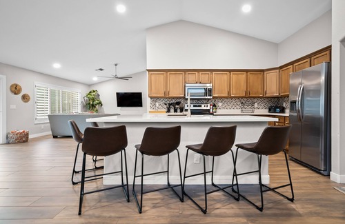 Paradise Valley Village House | Heated Pool, Hot Tub & GameRoom, Spacious, Open Concept!