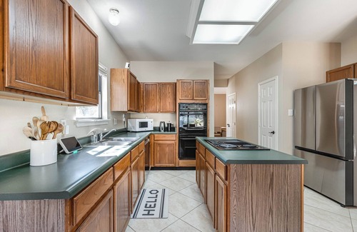 Woods of Shavano House | Heated Pool, Hot Tub, Gym, Fenced Outdoor Hangout, Blackstone and Traeger Grills