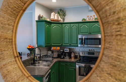 Port Charlotte House | Heated Pool & Luxurious Spa! Close to Mineral Springs & Beaches!☀️🌴