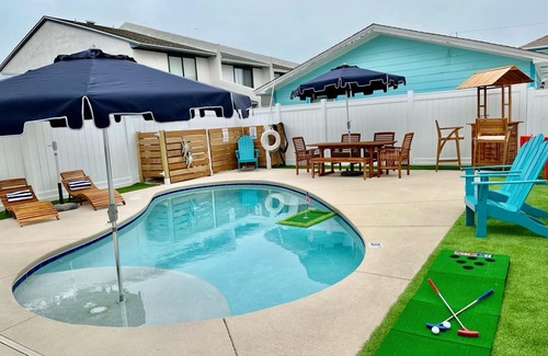 Laguna Beach Estates House | Heated pool, Steps2beach, Arcade, 65” outdoor TV