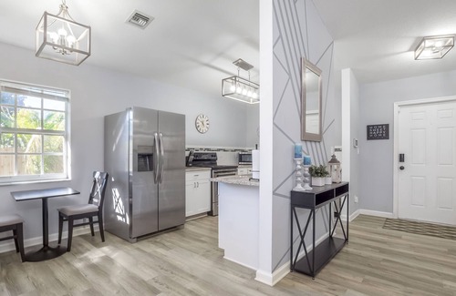Delray Beach House | 🏝️⭐️HEATED SALT WATER POOL HOME~🌊Delray Beach home 3 blocks from Atlantic Ave!