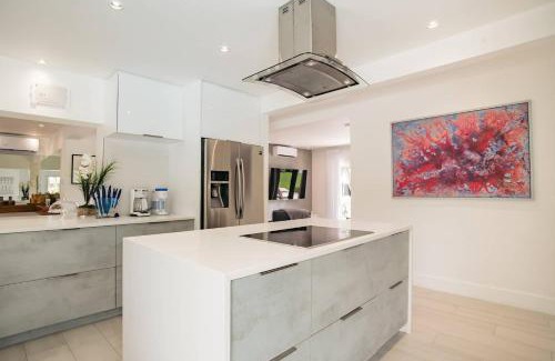 Harbor Beach House | Heated Saltwater Pool Beach Location NYC Art