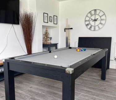 Southgate House | Heatherslade House - Hot Tub, Dog Friendly