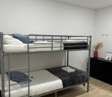 Oberbilk House | Heaven Homes - Privatzimmer mit Bad im Herzen von Düsseldorf