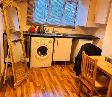 Tottenham Apartment | Heaven of Samira